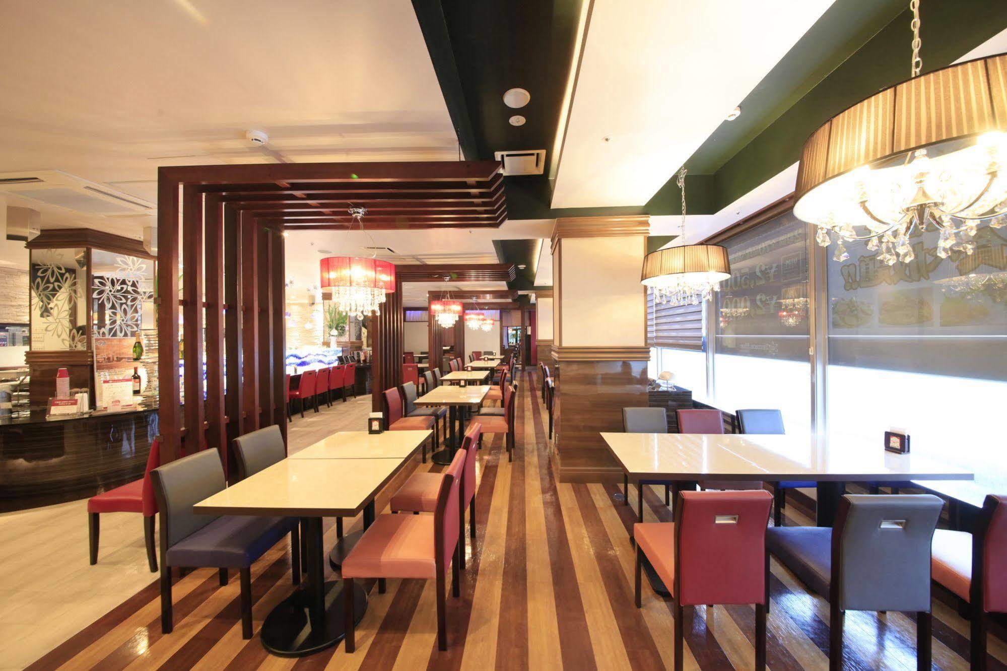 Richmond Hotel Naha Kumoji Ngoại thất bức ảnh